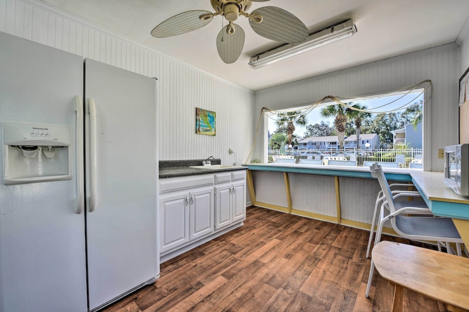 Resort-style Condo in St Simons ~ 1 Mi to Pier!