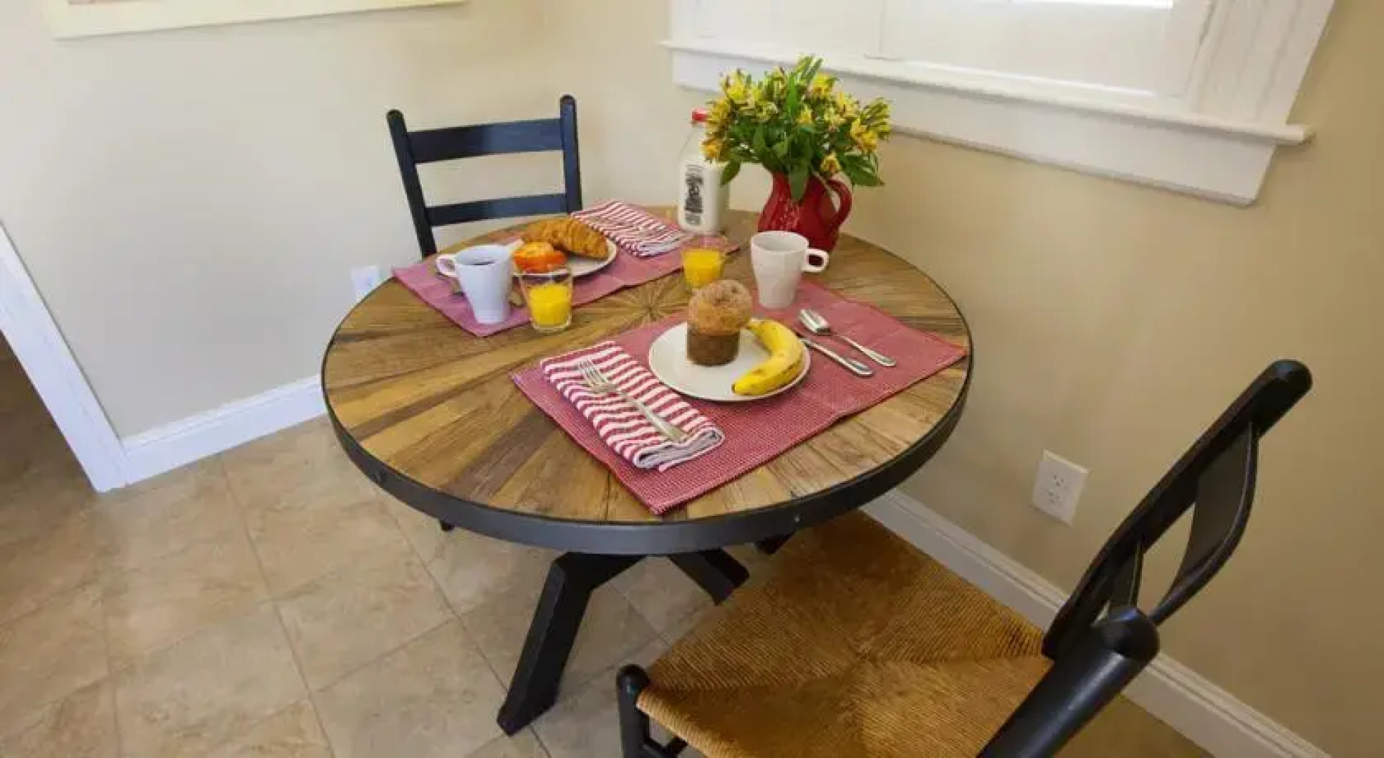 Sonoma Rosso Guest Cottage