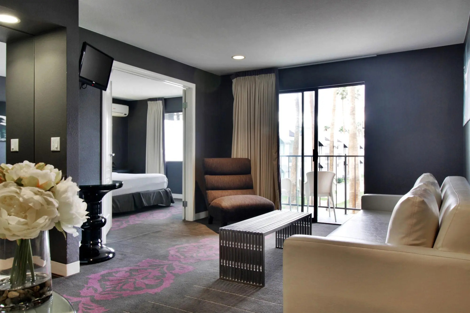 Serene, a Vegas Resort