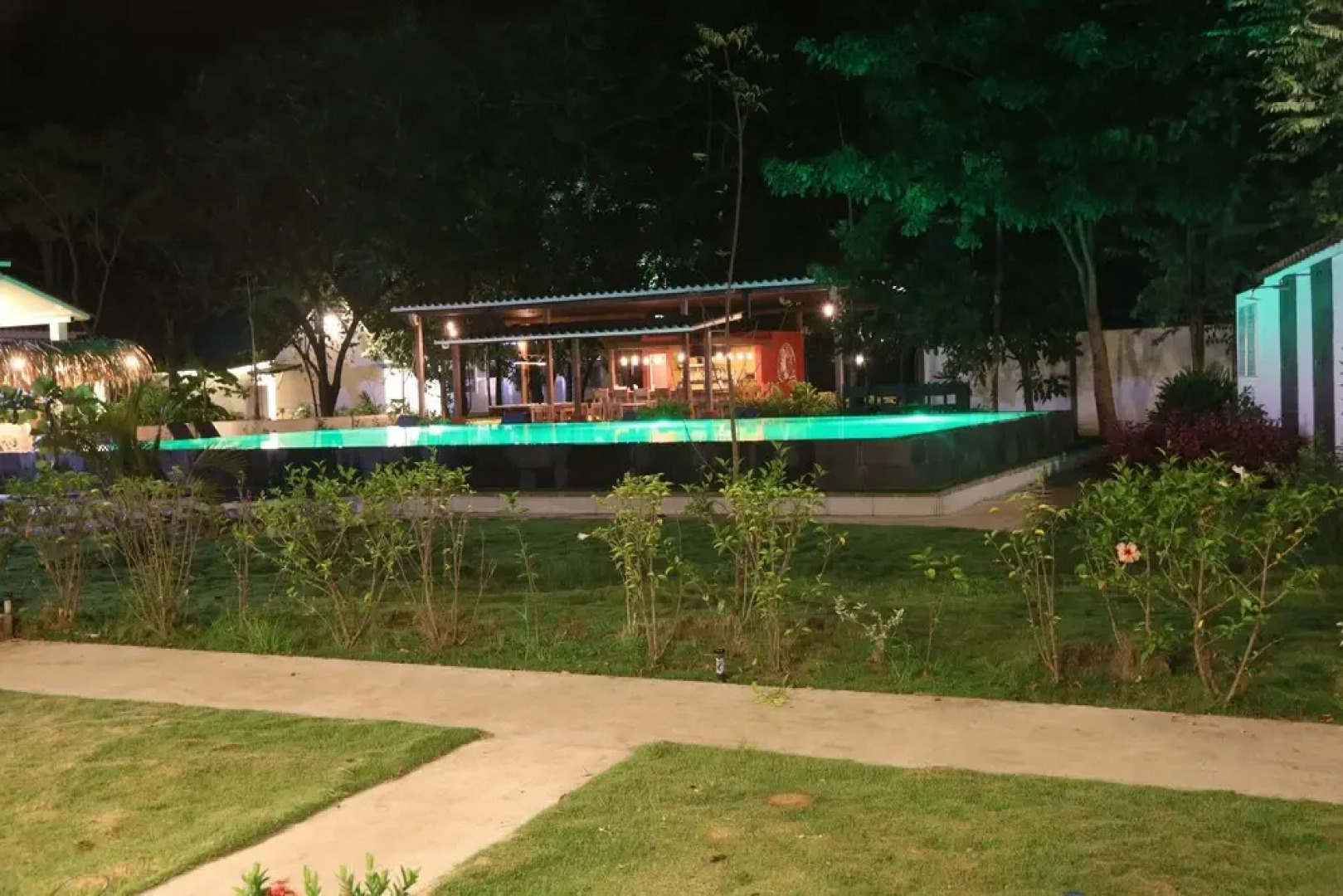 Tipi Hostel