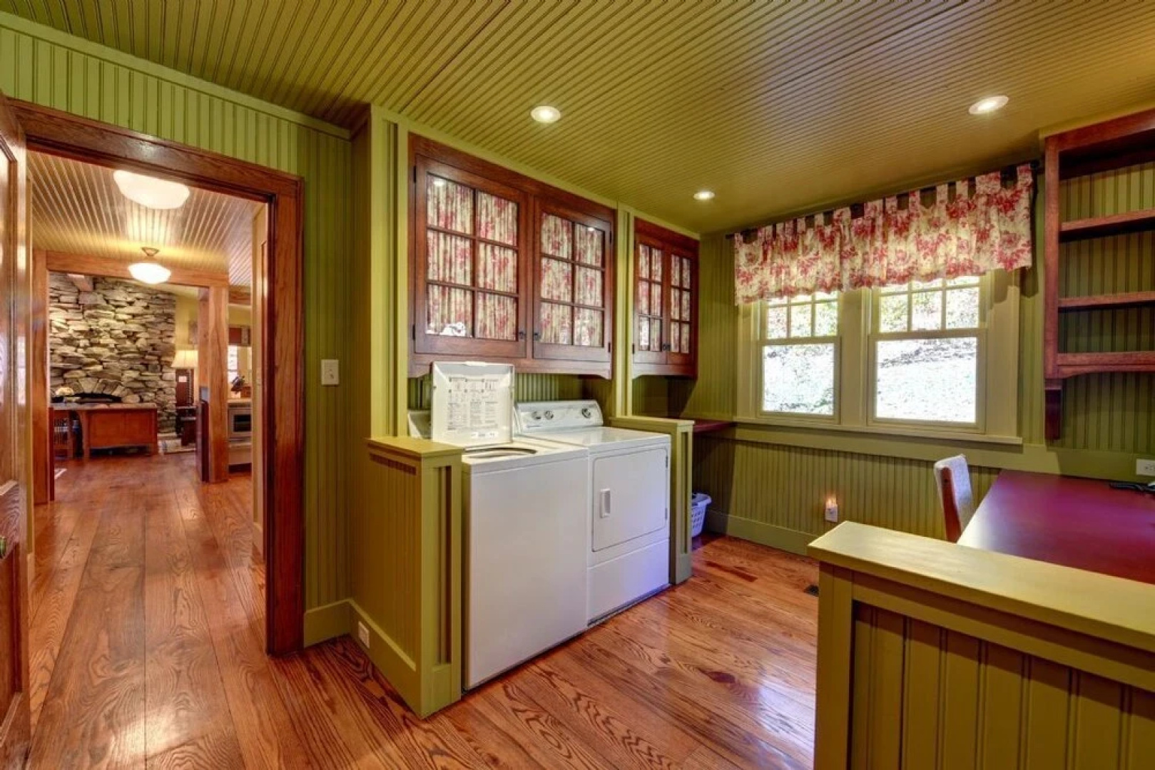 Storybrooke Place 5 Bedrooms 3.5 Bathrooms Home