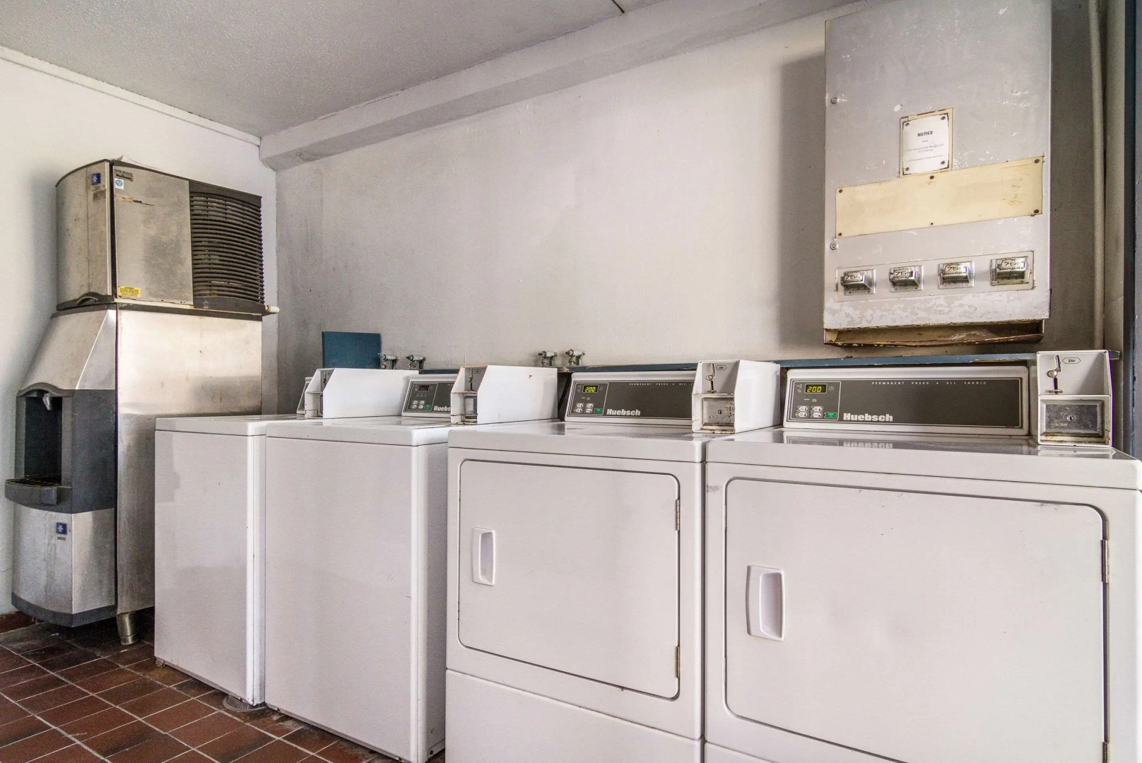 Suburban Studios Brunswick I-95