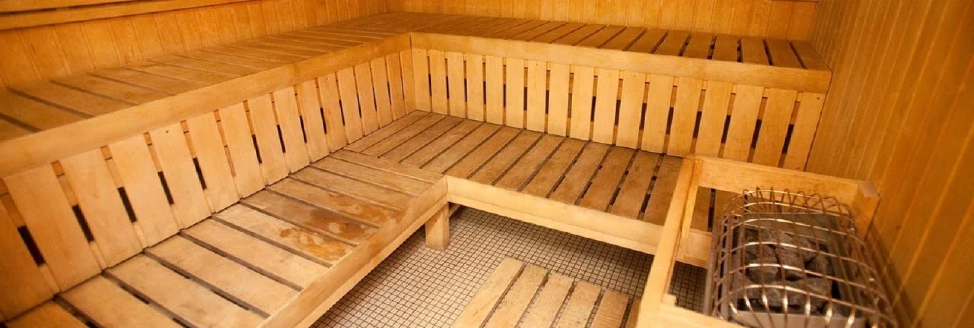 YMCA Greenpoint - Shared Bath