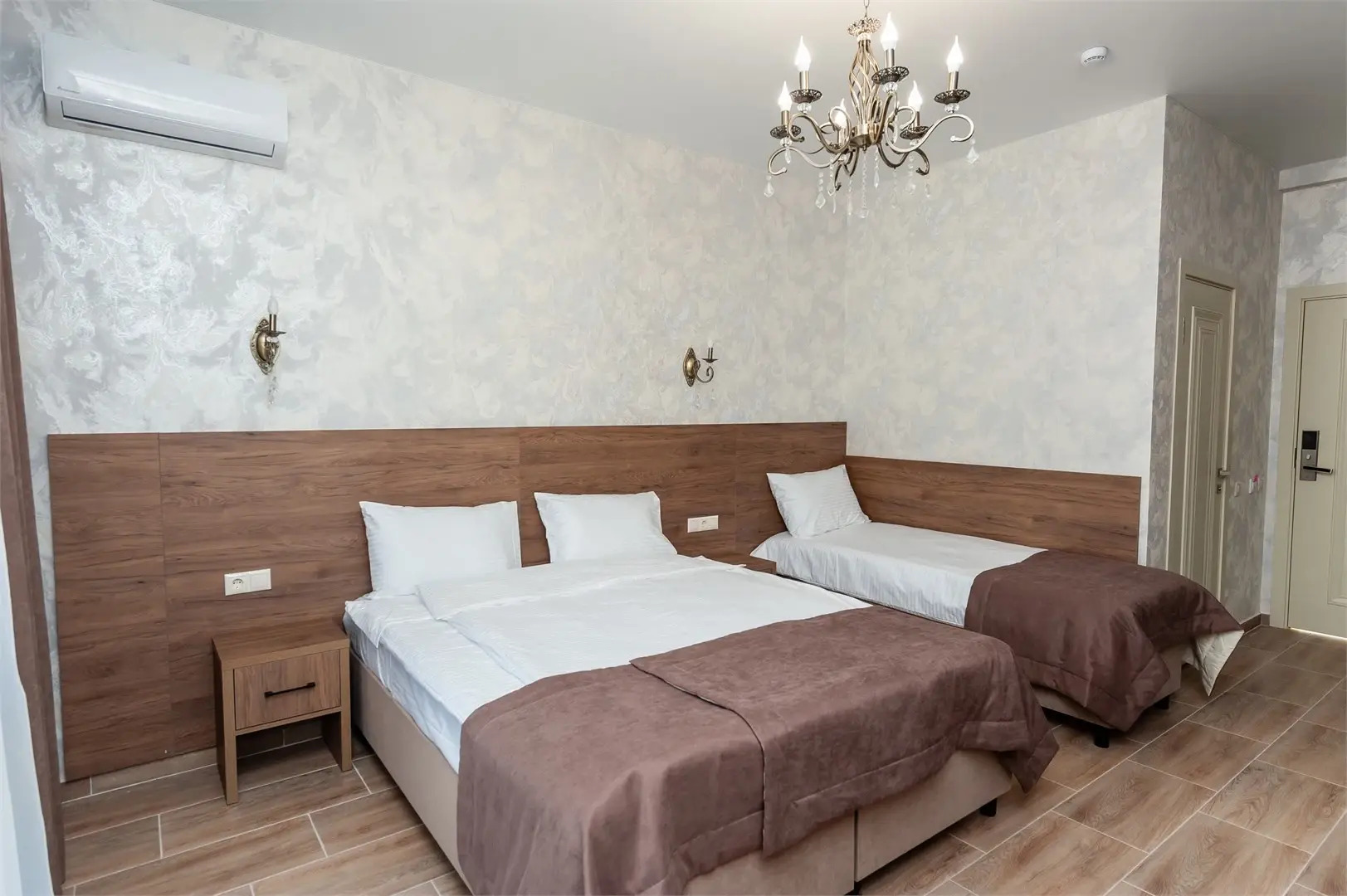 Crystal Hotel by Family Pride Inn Feodosia