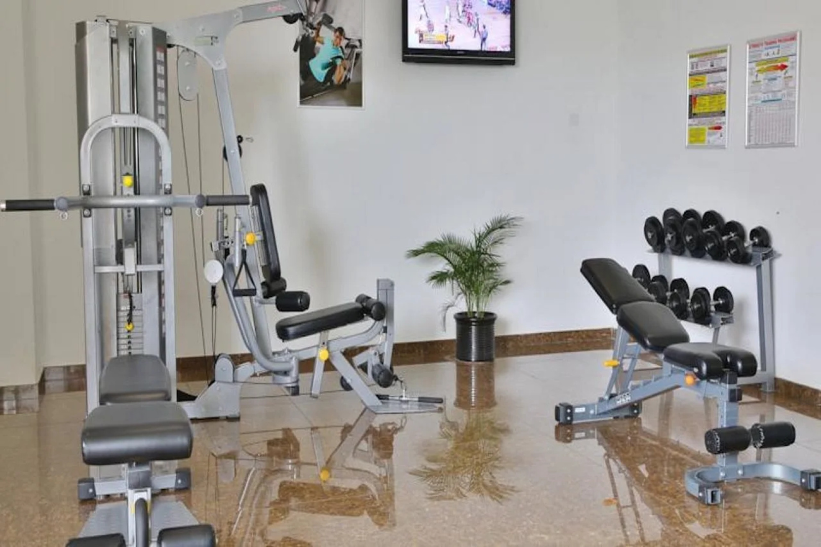 Ixora Hotel