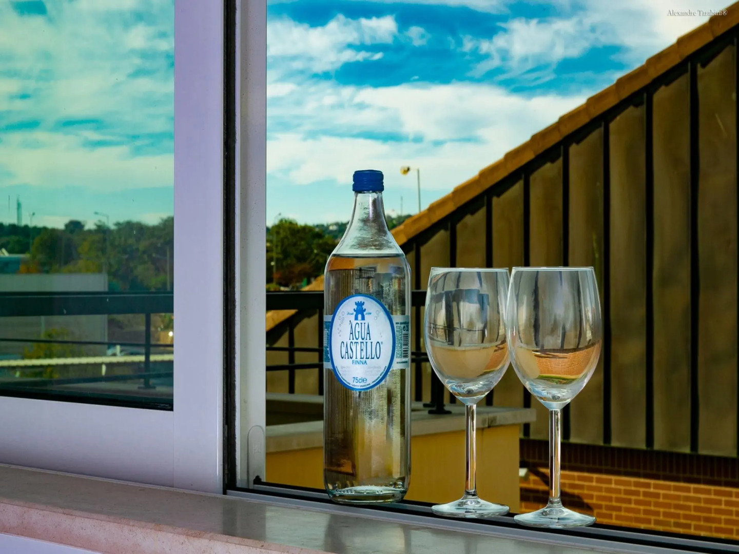 A05 - Luxury 1 Bed Fully Equipped with Pool