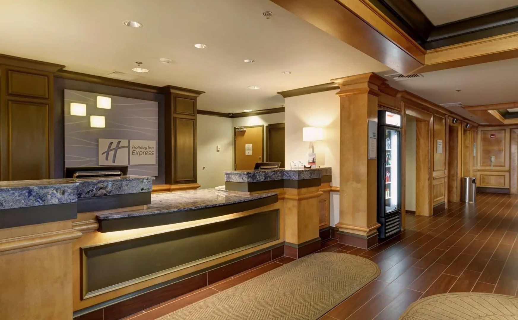 Holiday Inn Express Hotel & Suites Warwick-Providence (Arpt) by IHG