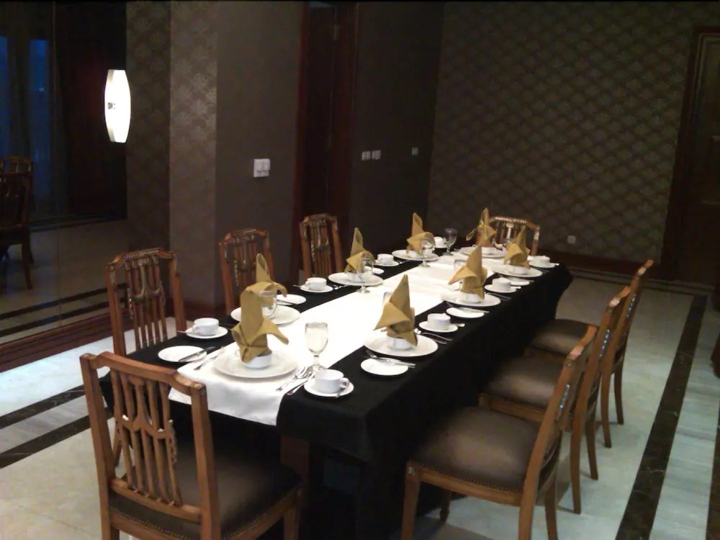 Sutanraja Hotel Convention & Recreation