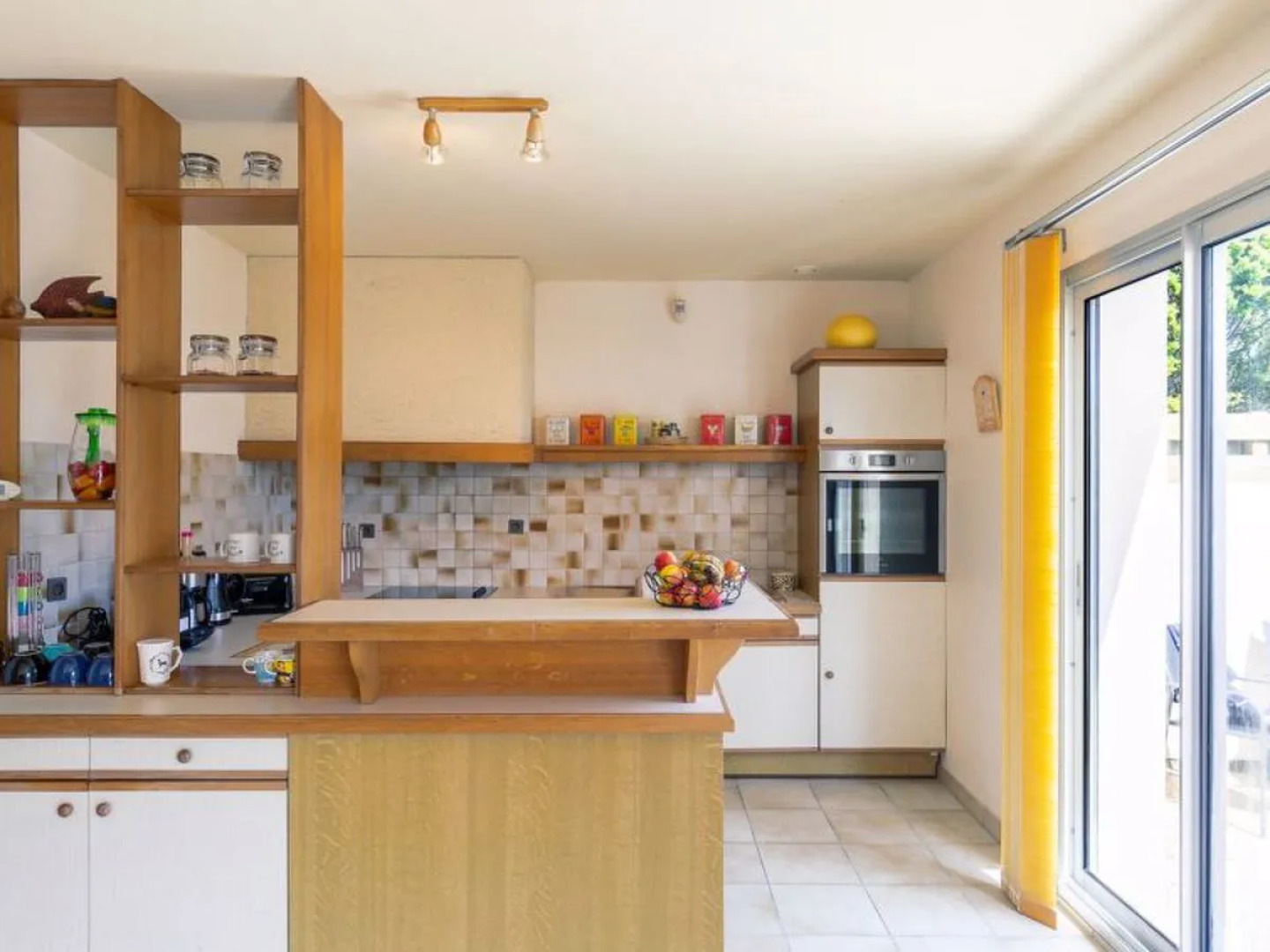 Cremiou Beach (KER215)