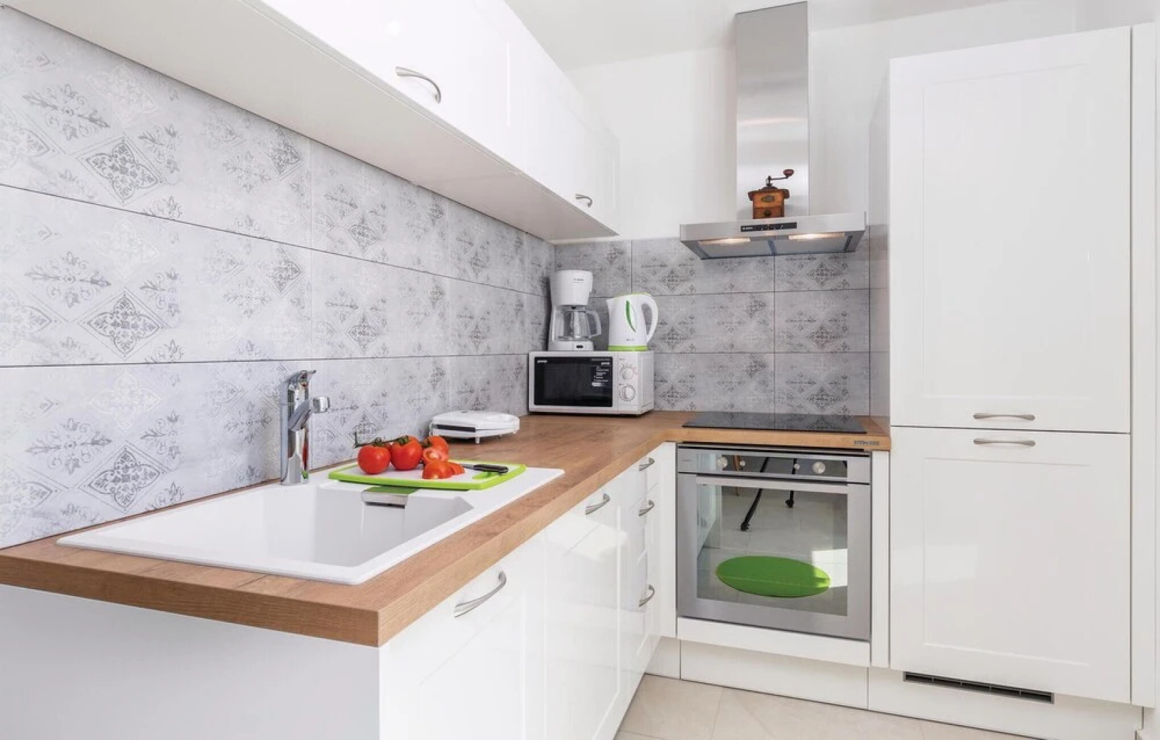 Beautiful Home in Duga Uvala With Wifi and 2 Bedrooms