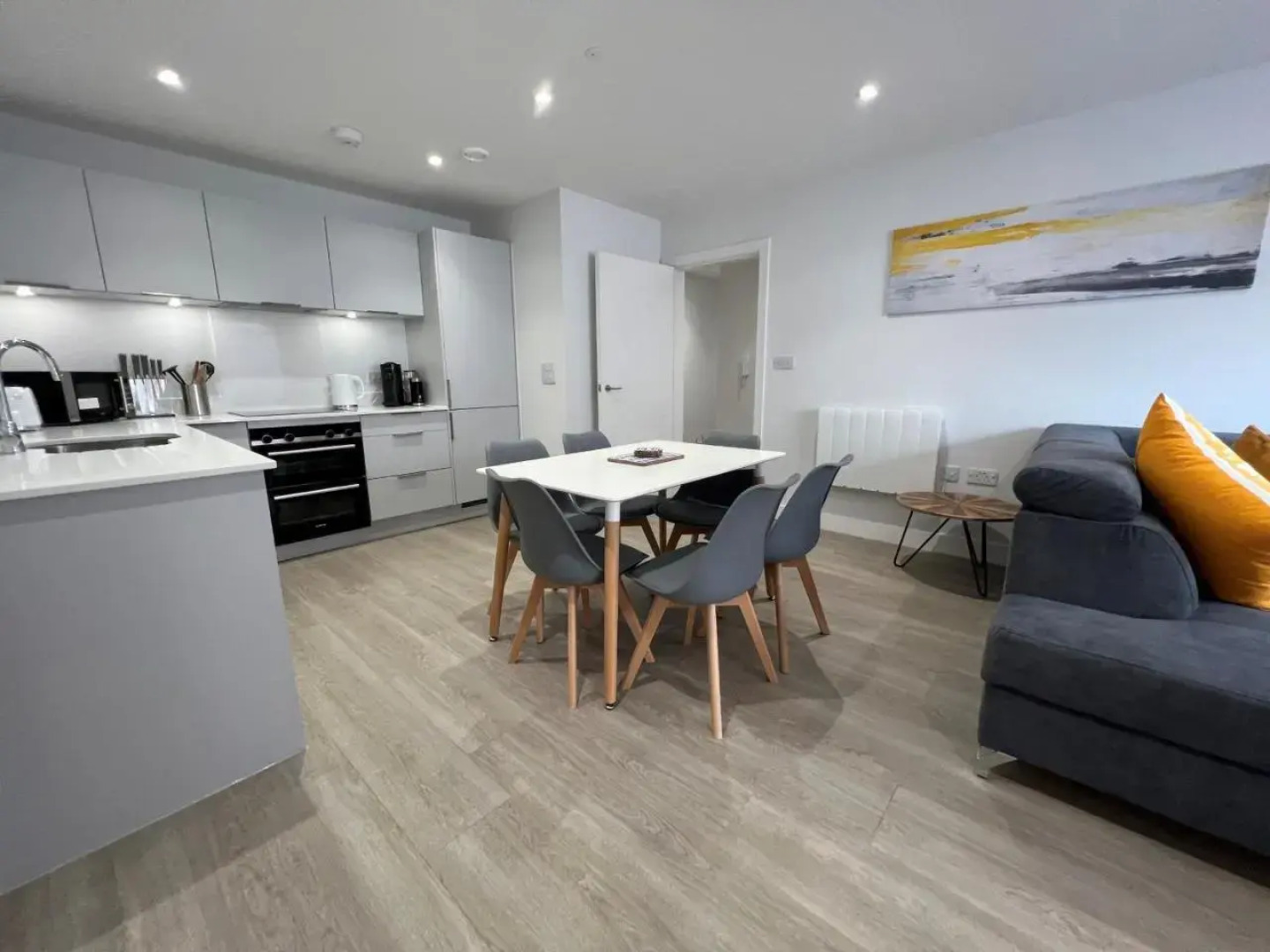 2 Putsborough - Luxury Apartment at Byron Woolacombe, only 4 minute walk to Woolacombe Beach!