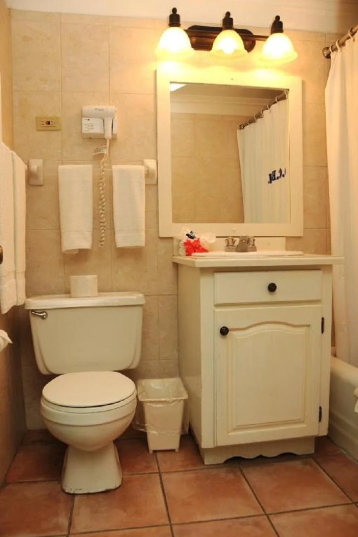 Doctors Cave Beach Hotel