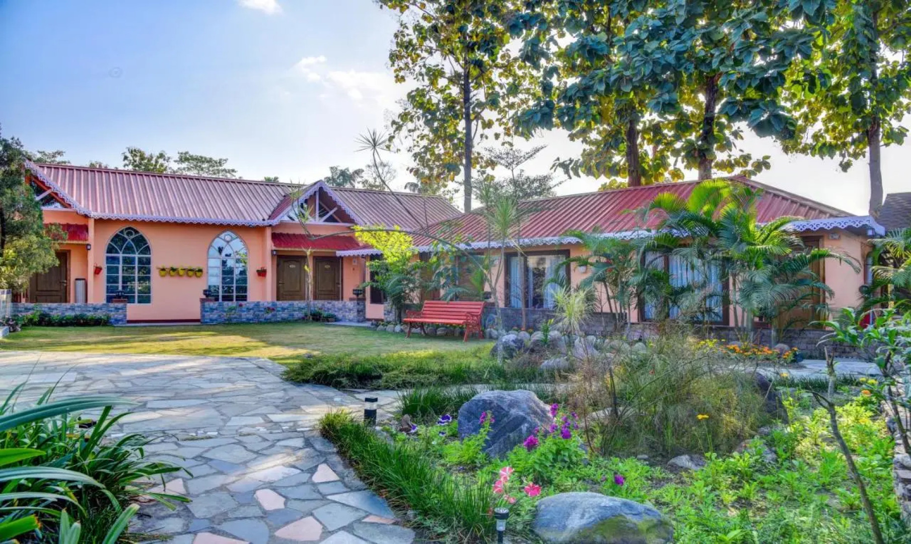 Treebo Premium Blue Mountain Country Club And Resort