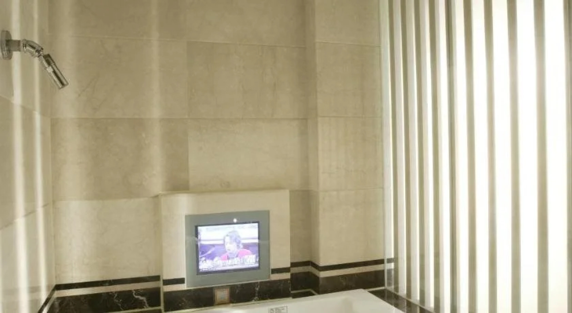 Royal Garden Business Motel - Huwei