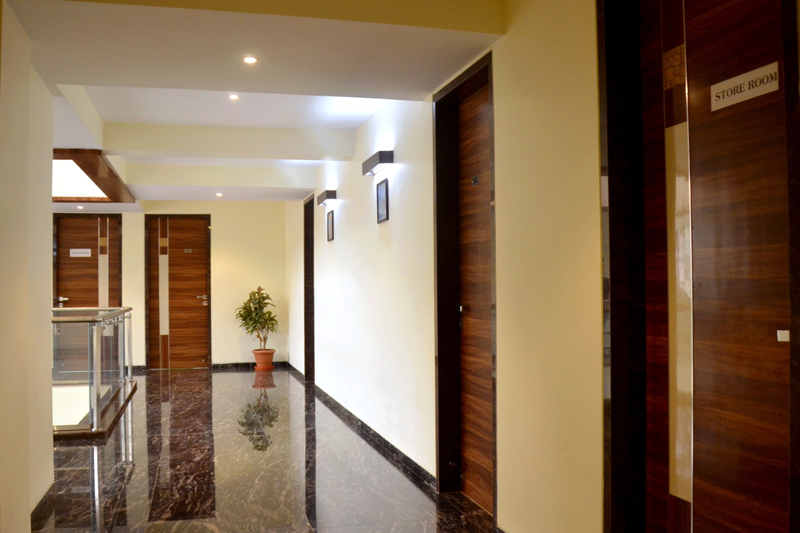 Hotel Sadhana Executive