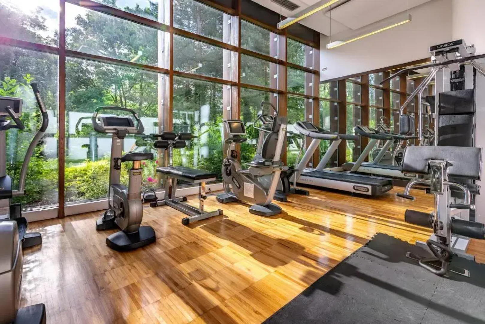 Holiday Inn Resort Warszawa Józefów**** by IHG