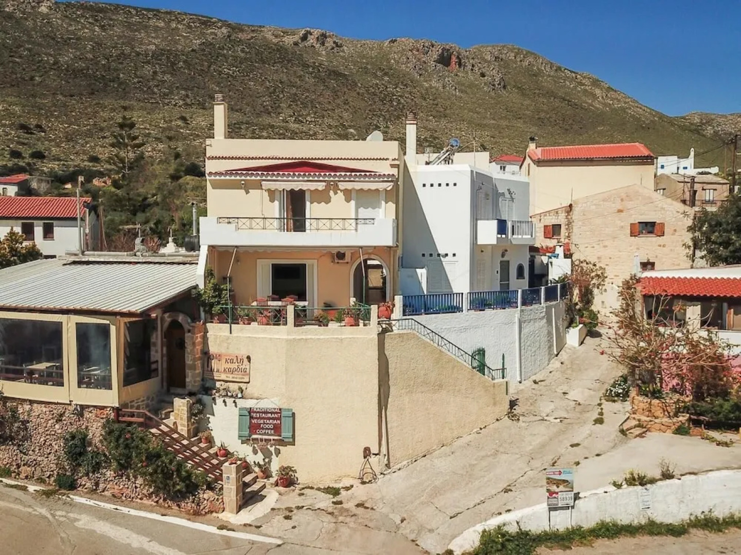 Leonidas House With Sea View