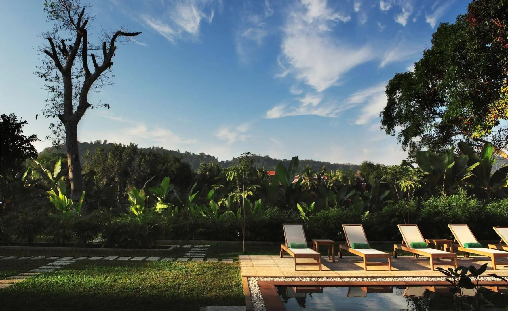 The Apsara Rive Droite