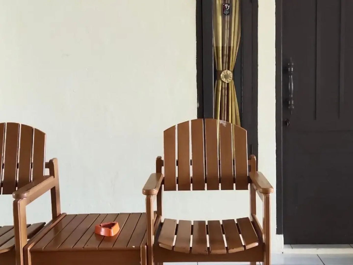 penginapan karanglaut santolo