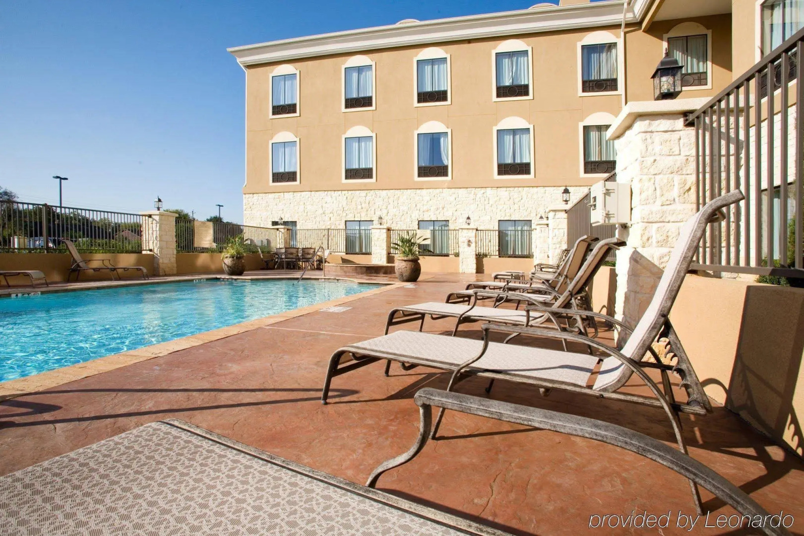 Holiday Inn Express Hotel & Suites Victoria by IHG