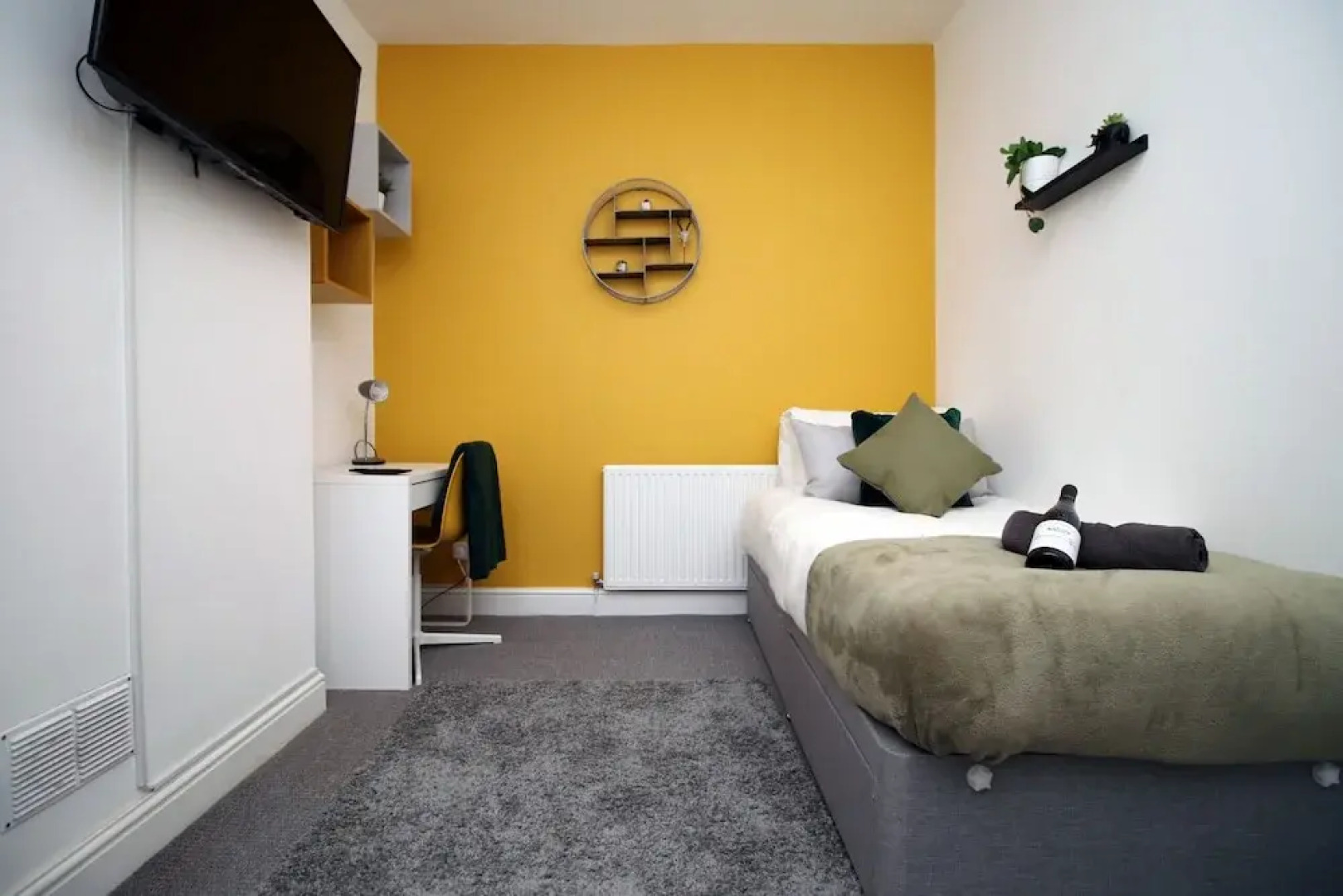 Dyzyn Living - City View City Center 5 Mins From Train Station