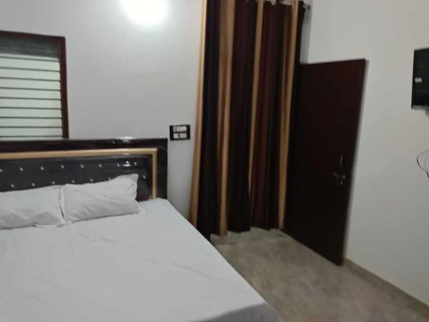 Oyo 703717 Hotel Grand Ms