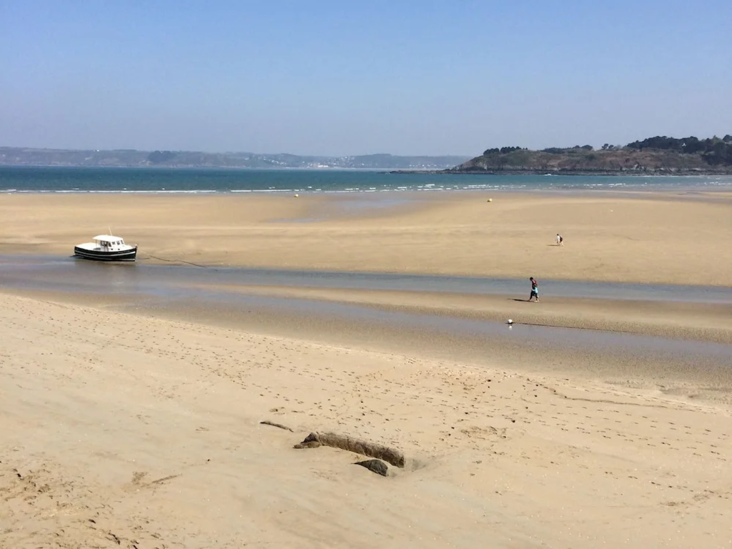 Authentic 17th Century Home With Vast Garden, 4km From the Beach