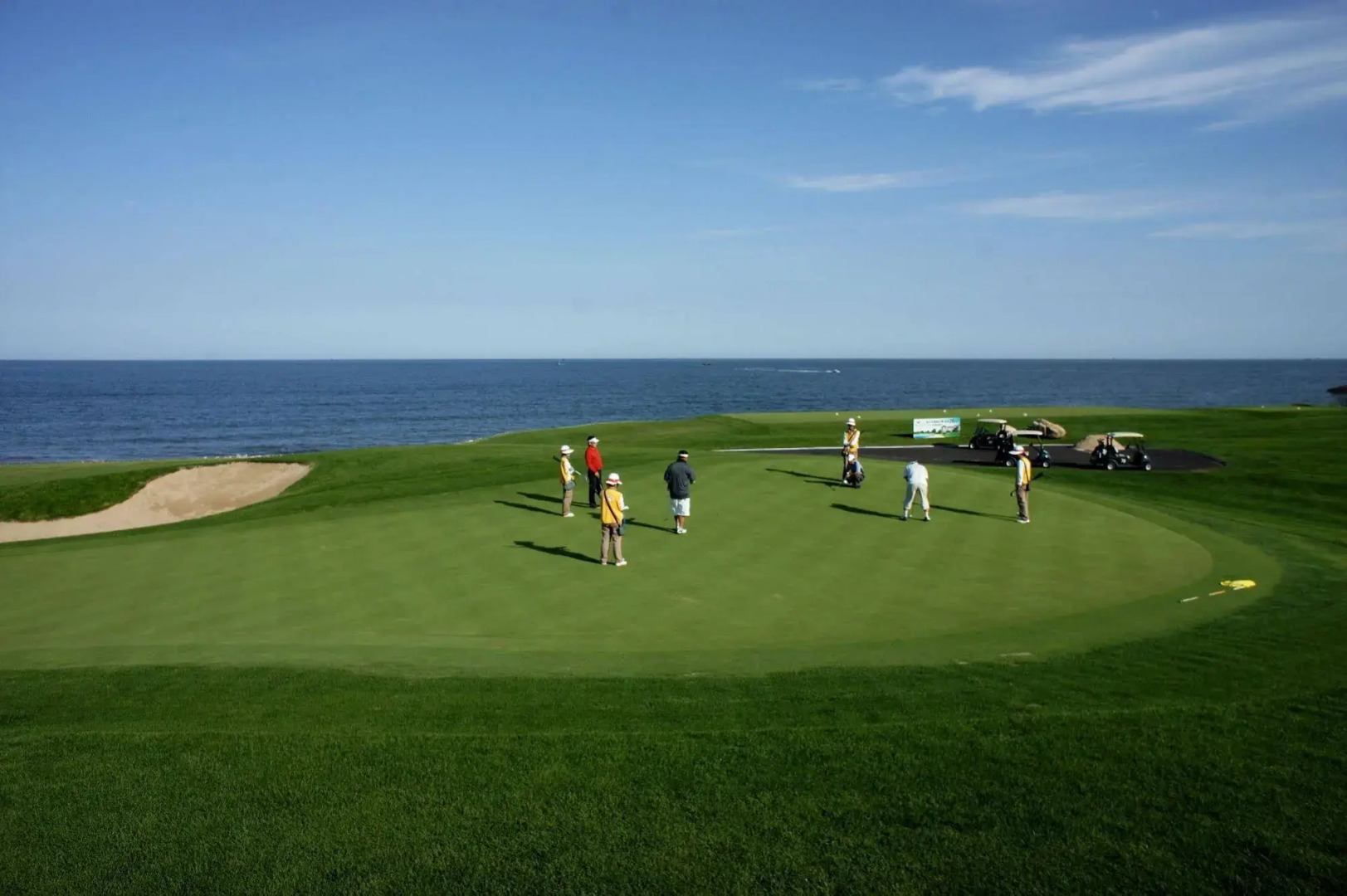 Arcadia seaside holiday hotel Beidaihe