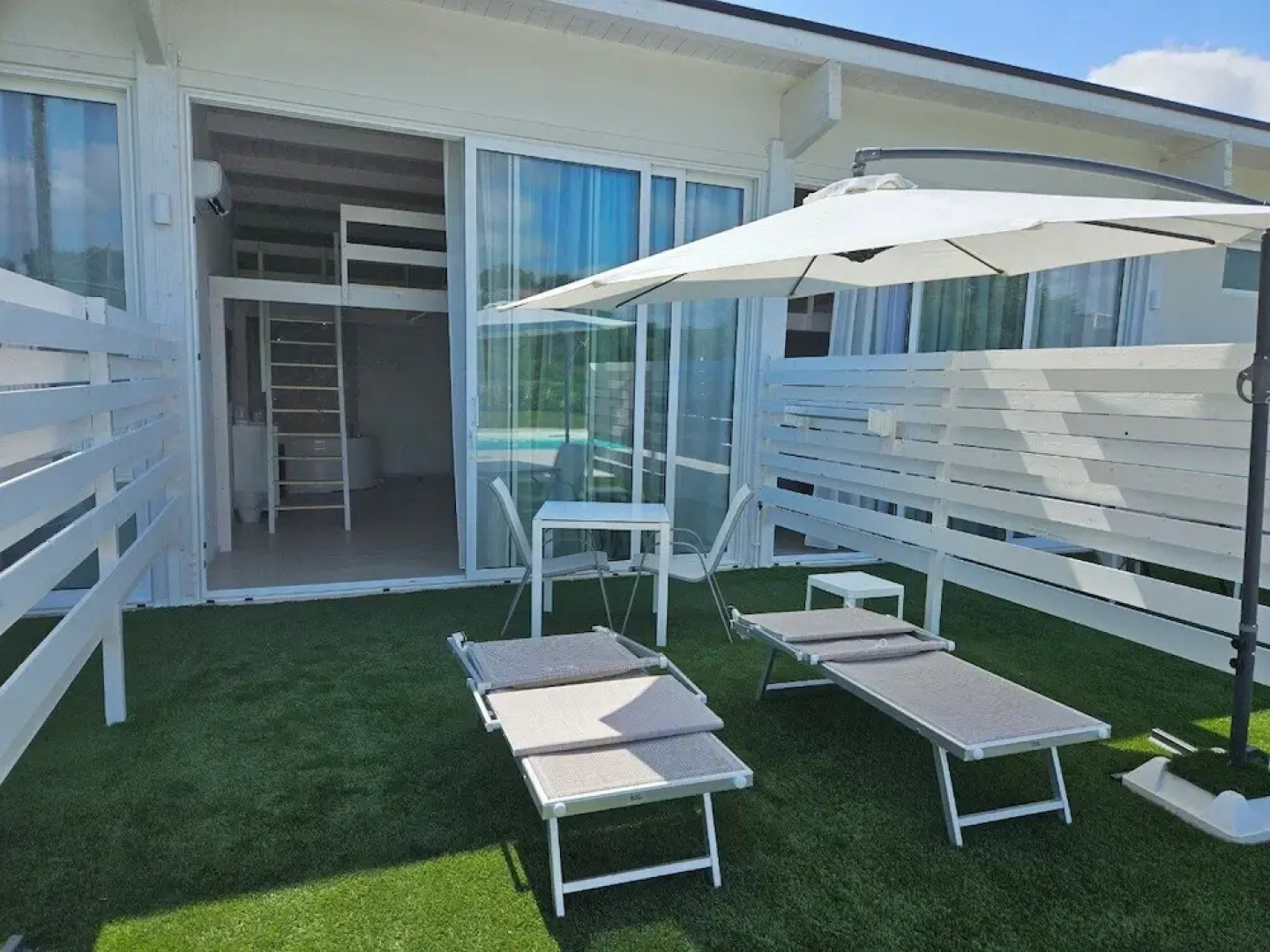 Luxury pool Suites - Città Bianca