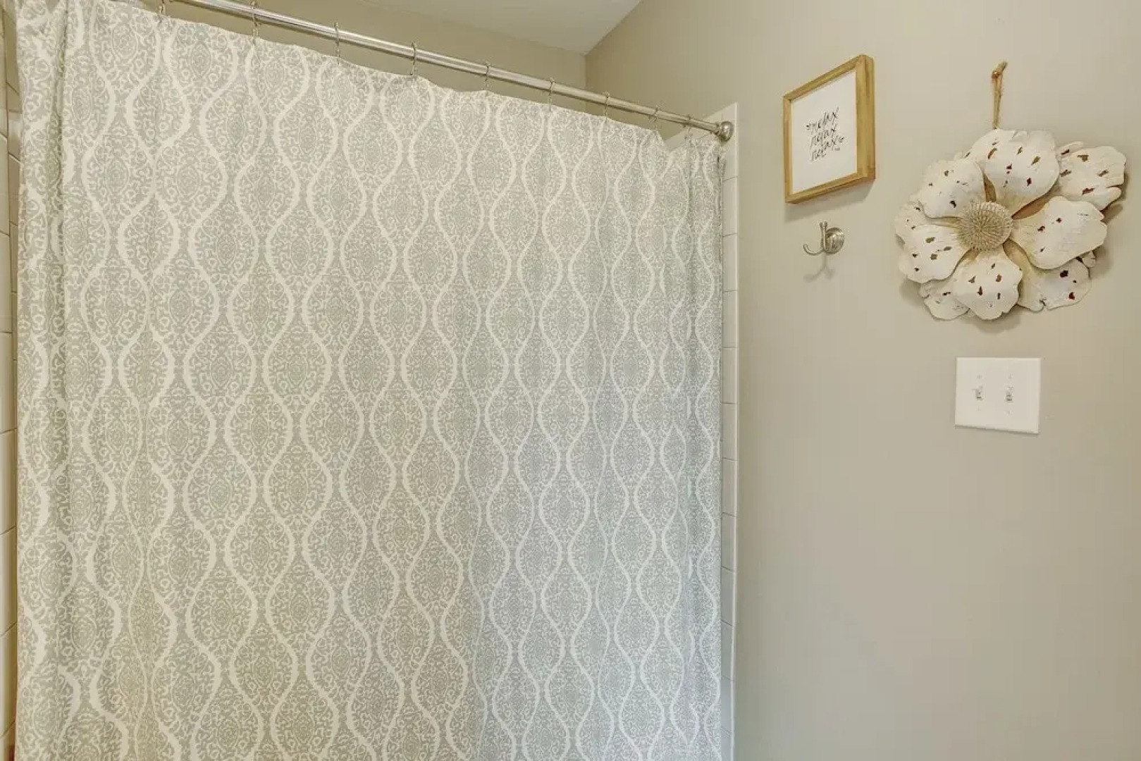 Lovely Home Next to Stadiums With Roofdeck&parking