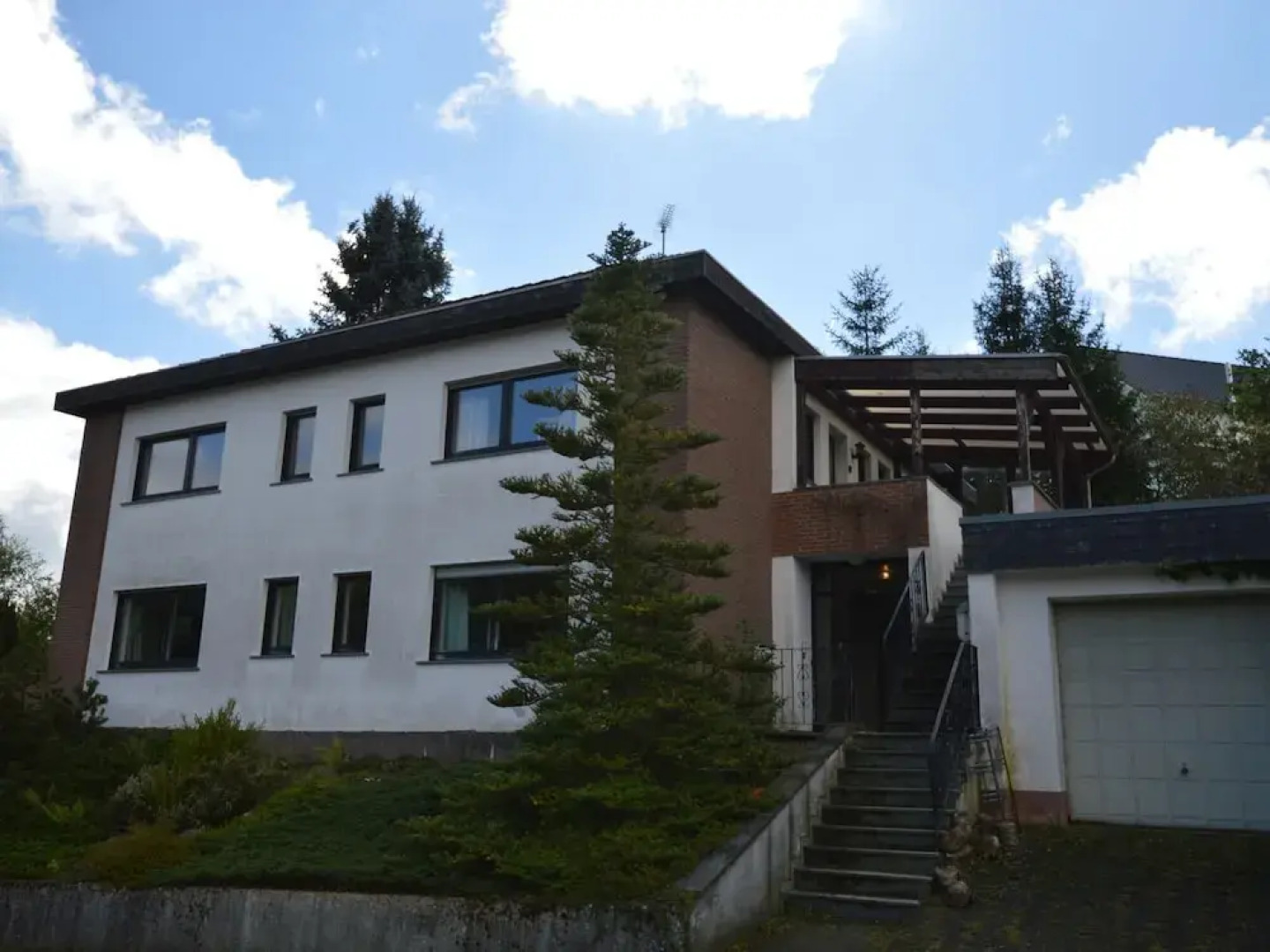 Modern Holiday Home in Eifel With Sauna