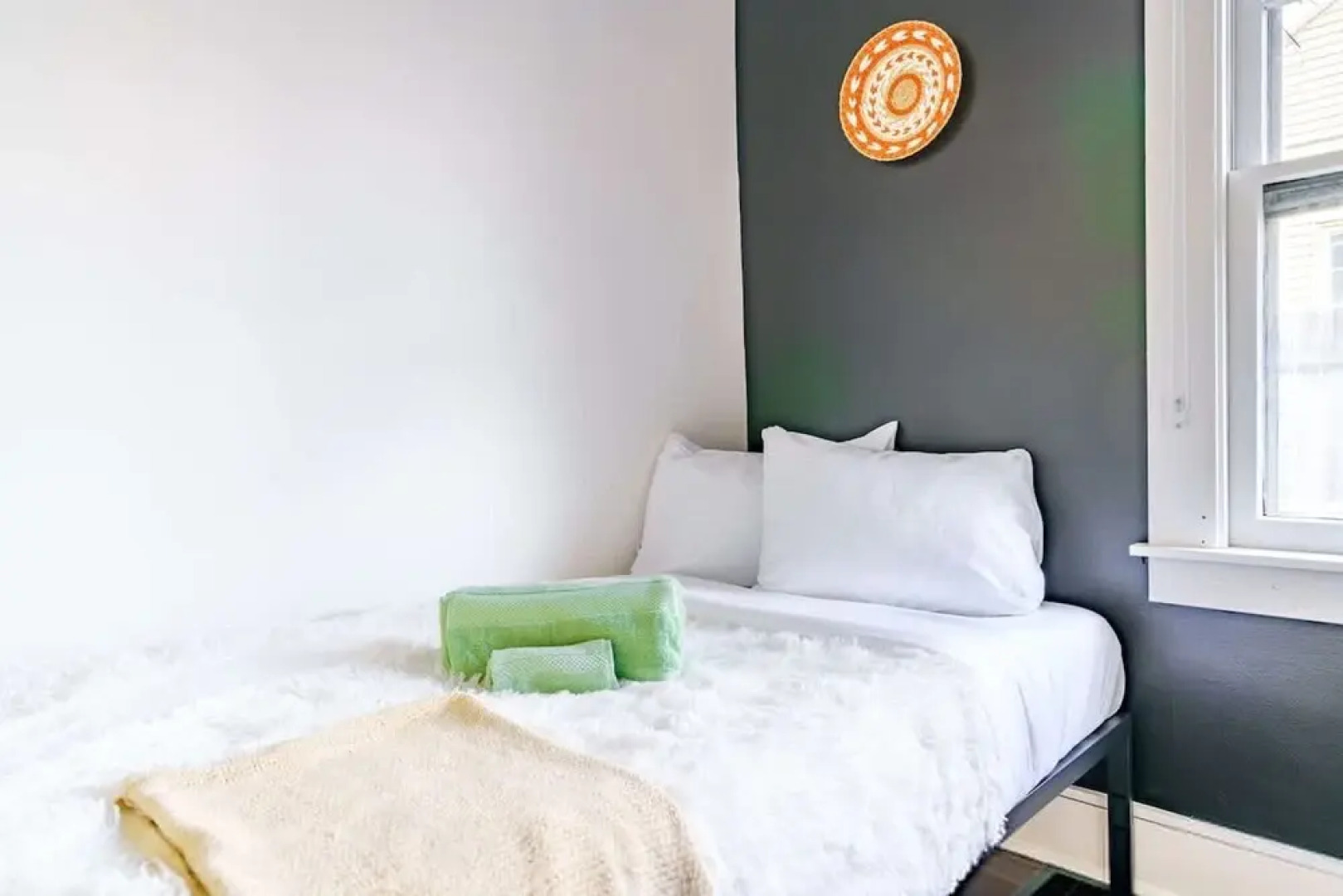 Prime Location Top Rated Clean Parking Free