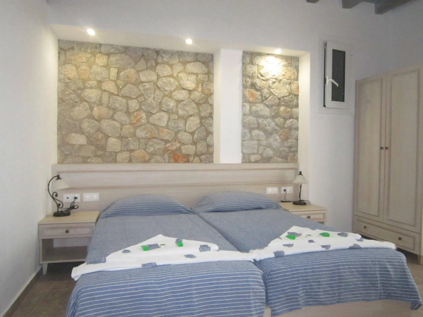 Agnanti Beach Apartments