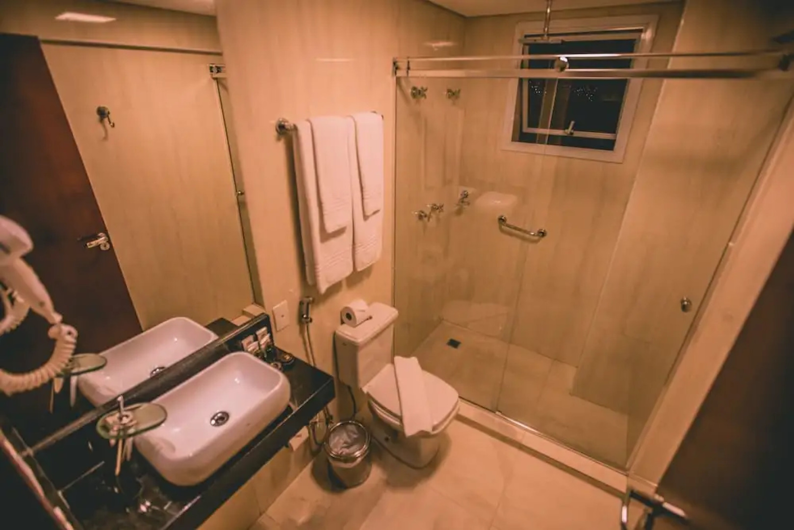 Prado Hotel Business