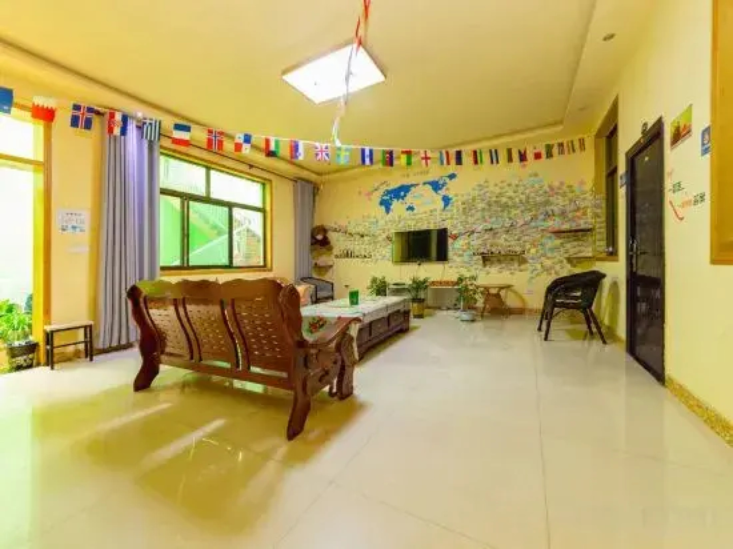 Huashanyi Loft Youth Hostel