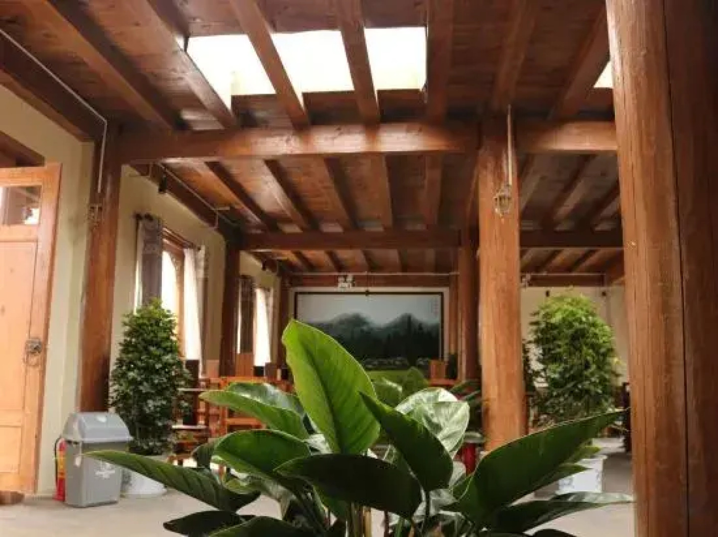 Guzang Xiangbala Diannan Wufu Boutique Inn