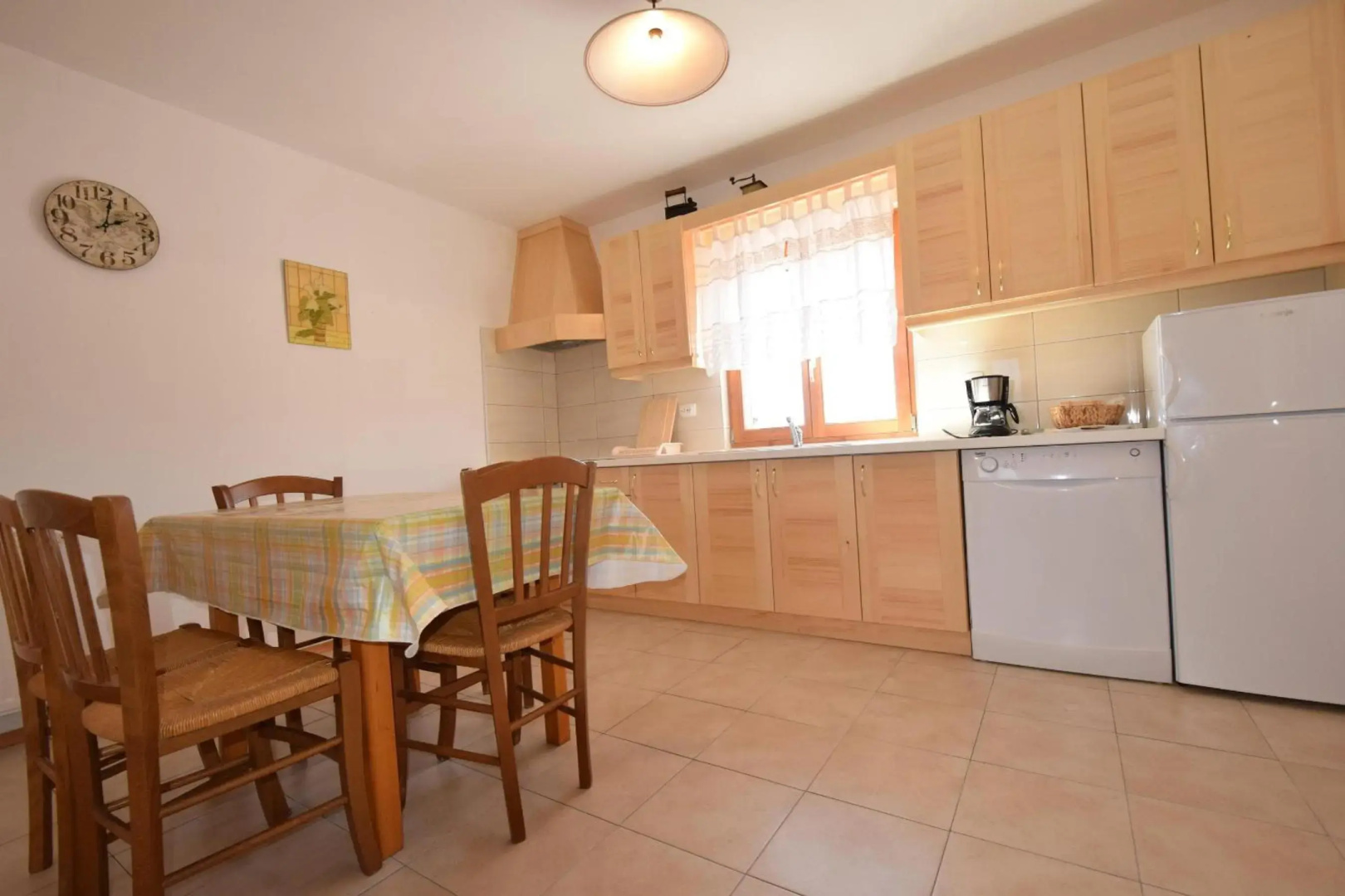 Apartment Stela
