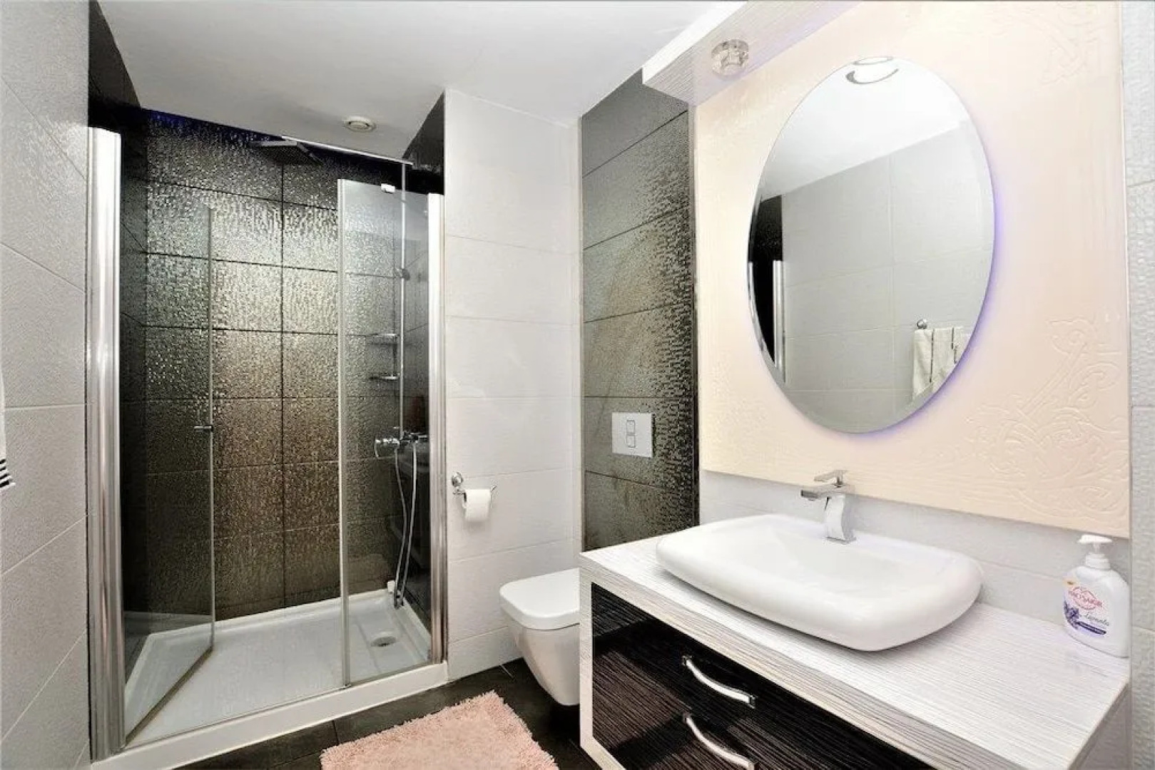 Azura Park Residence