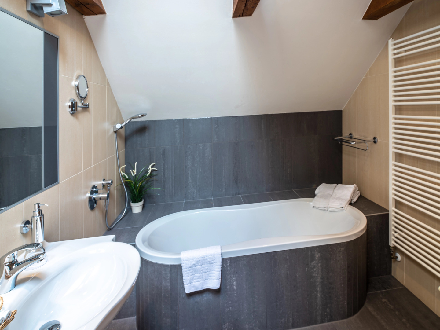 EA Embassy Prague Hotel