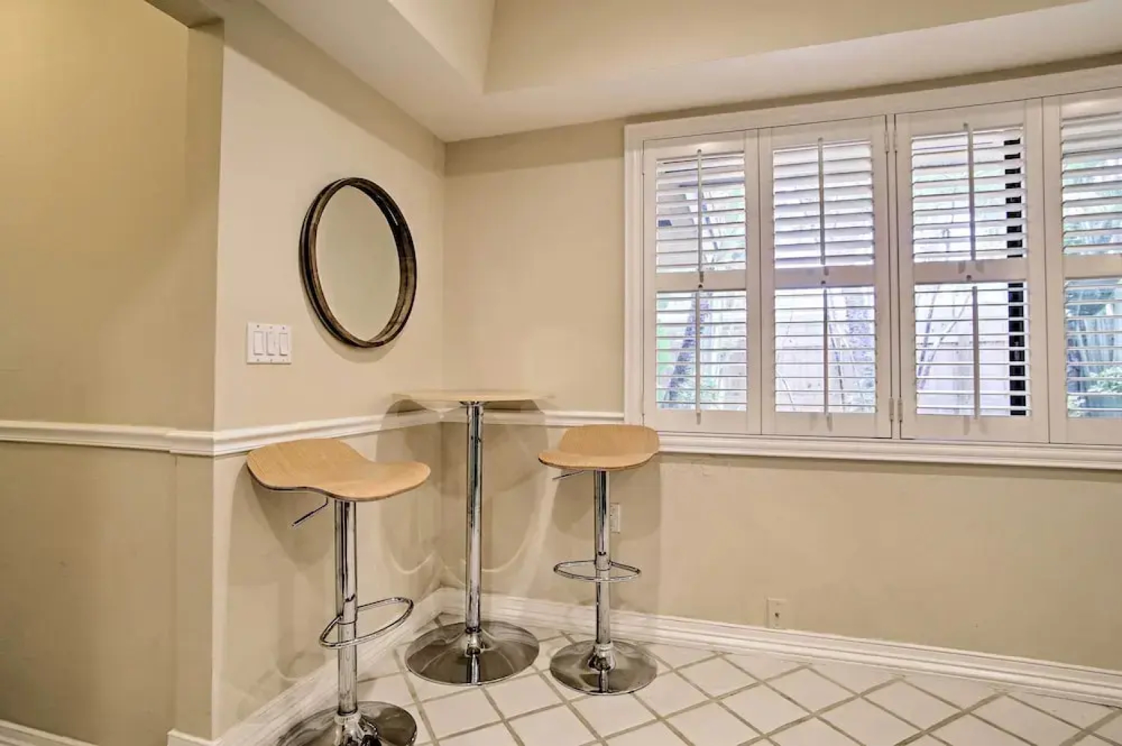 2 Mi to Beach: Updated & Private Oakland Park Gem!