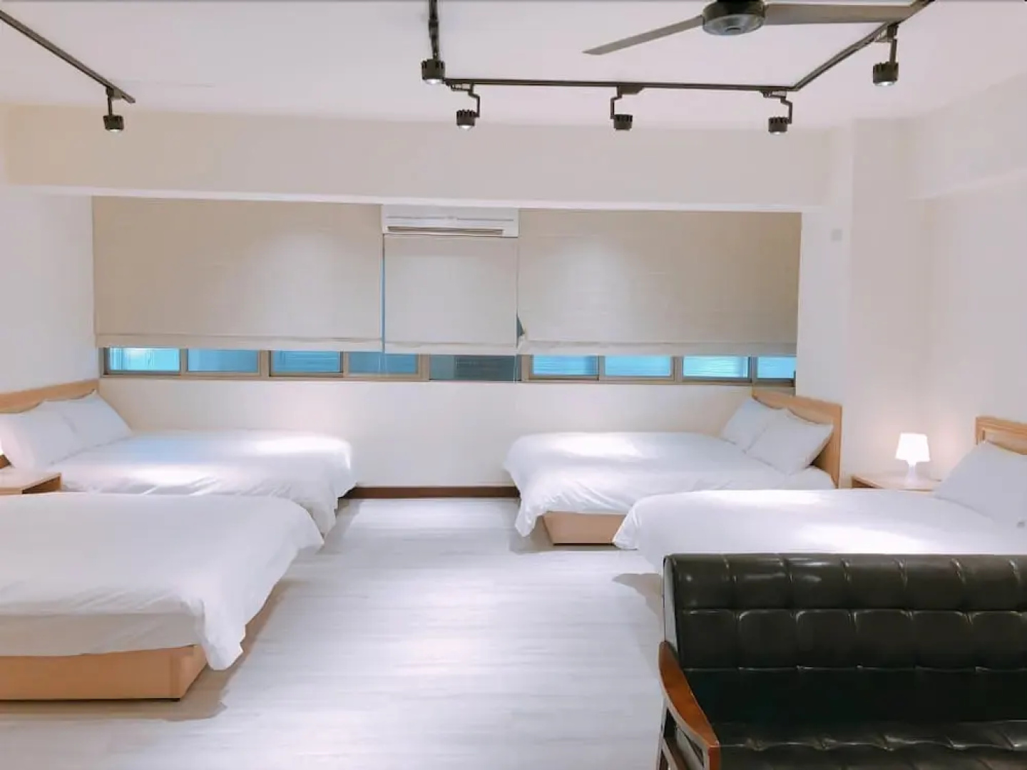 Taipei Apt.4 MRT Ximen Station Suite