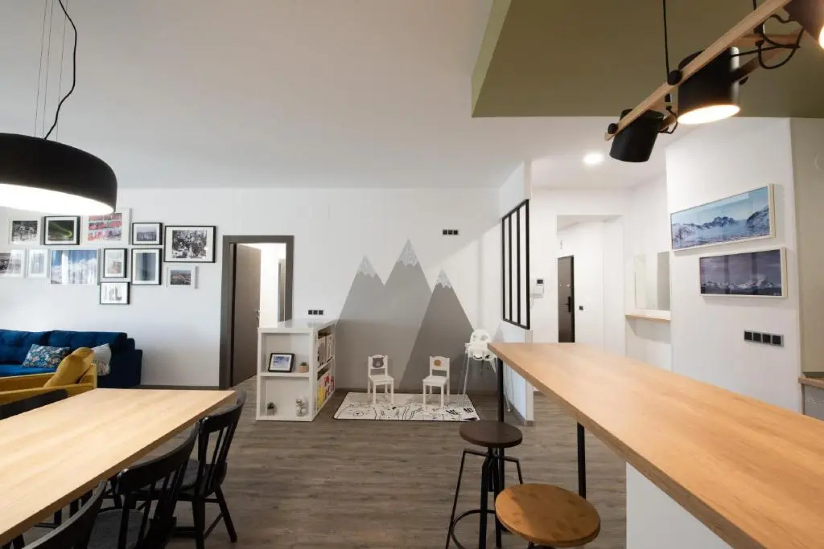 Silver Mountain Panoramic View G1 48