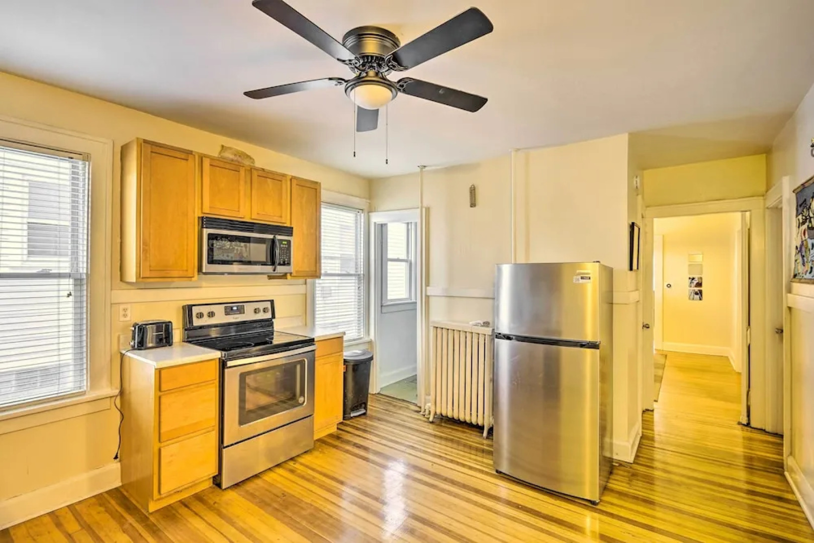 Charming Albany Retreat ~ 3 Mi to Downtown!