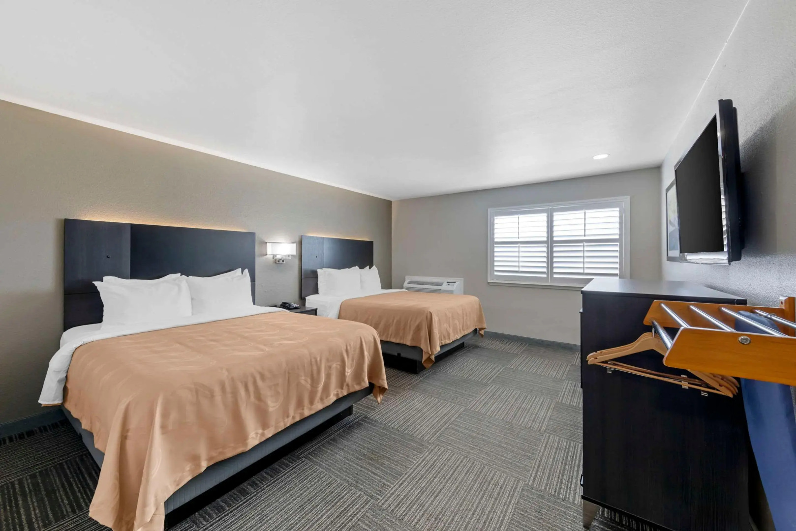 Quality Inn Kettleman City near Hwy 41