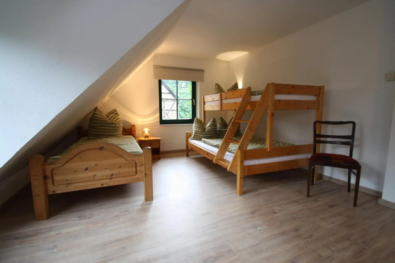 Semi detached house, Glave