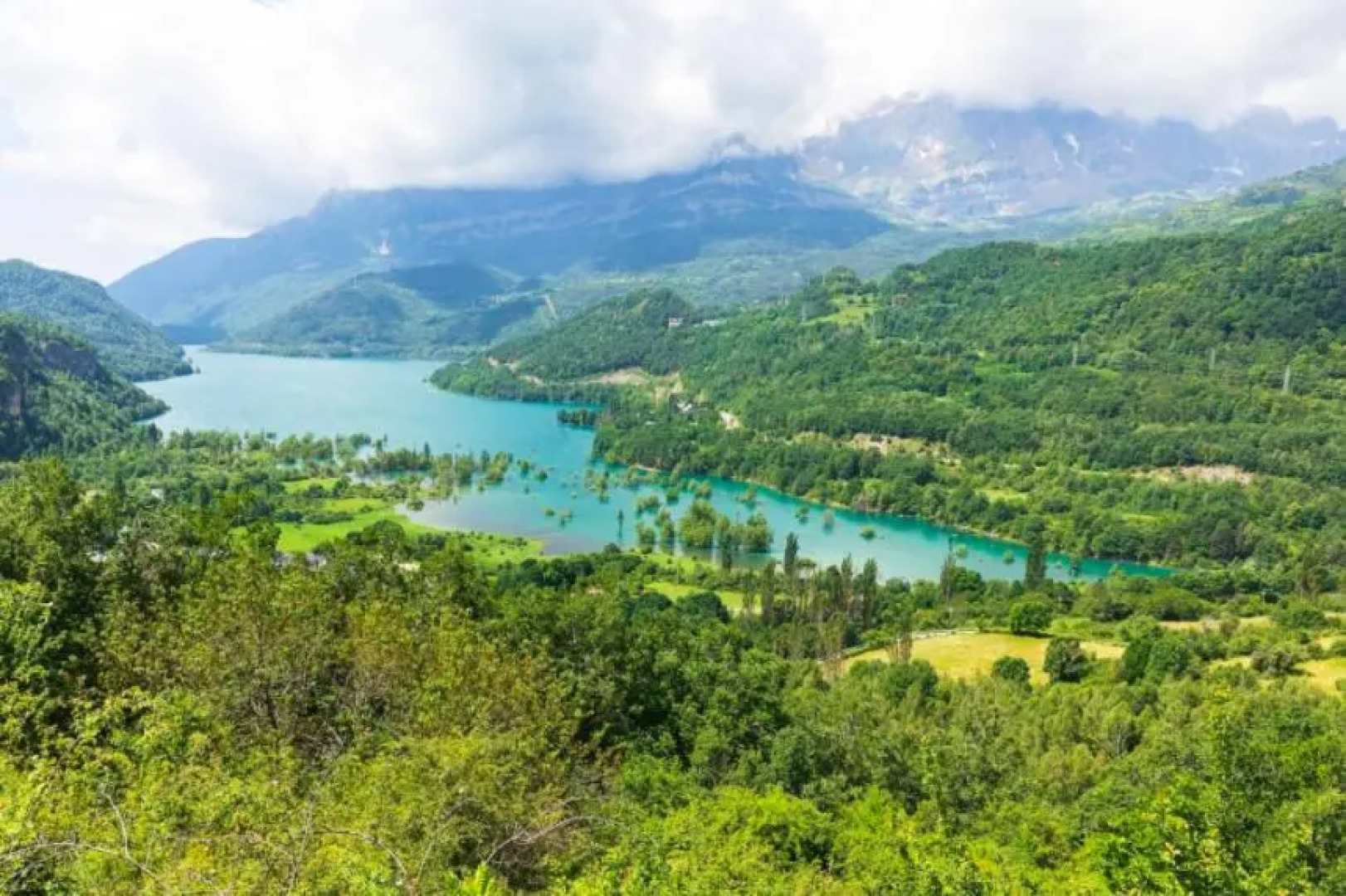 Pirineos360 - Partacua - Centro de Panticosa con garaje y trastero