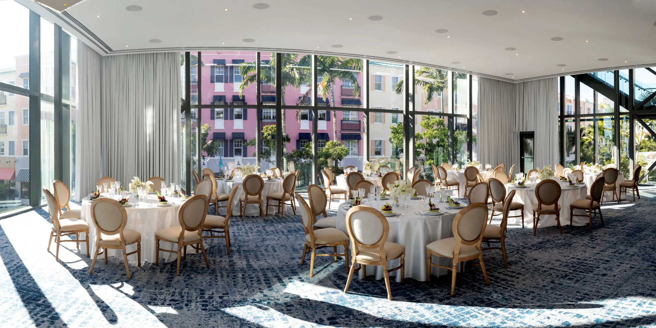 The Ray Hotel Delray Beach, Curio Collection by Hilton
