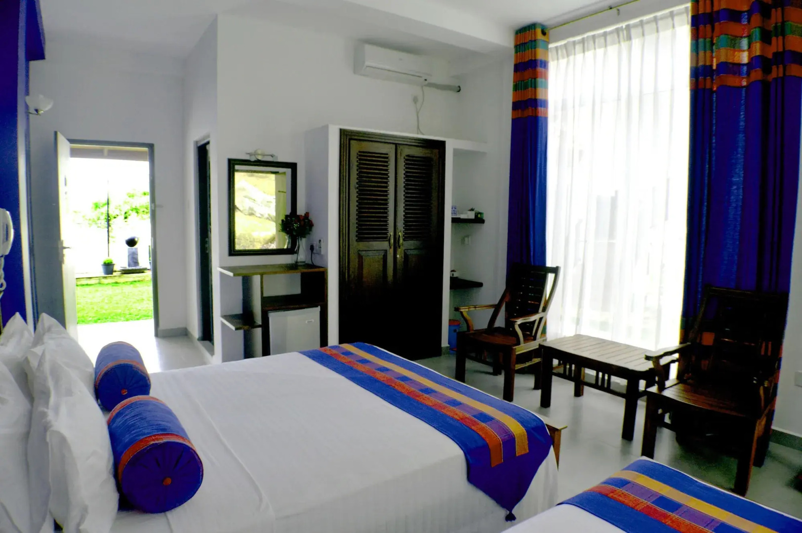 Villa Baywatch Rumassala