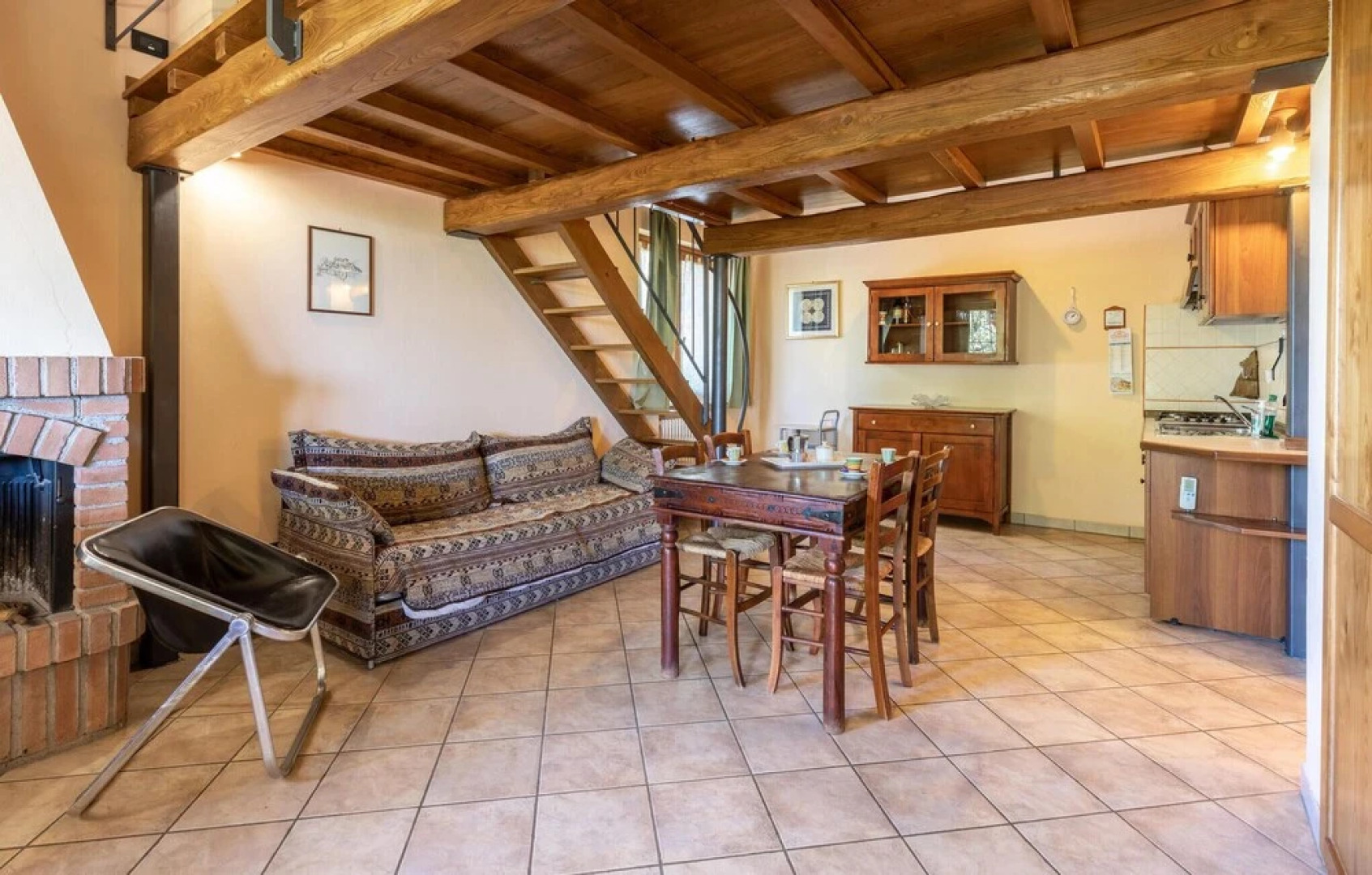 Stunning Home in San Giustino PG With 4 Bedrooms, Wifi and Outdoor Swimming Pool