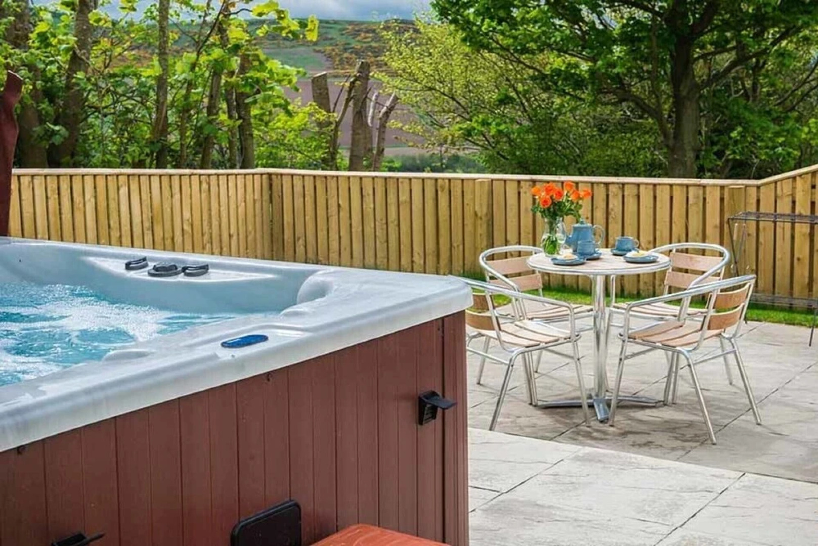 Maple Cottage With Hot Tub Near Cupar, Fife
